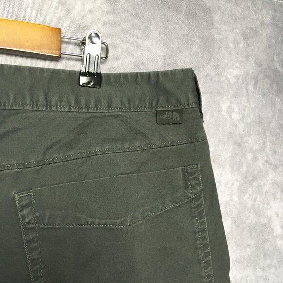 The North Face Mens Shorts size 36 Dark Blue Flat Front Cotton Stretch Casual - Picture 7 of 14